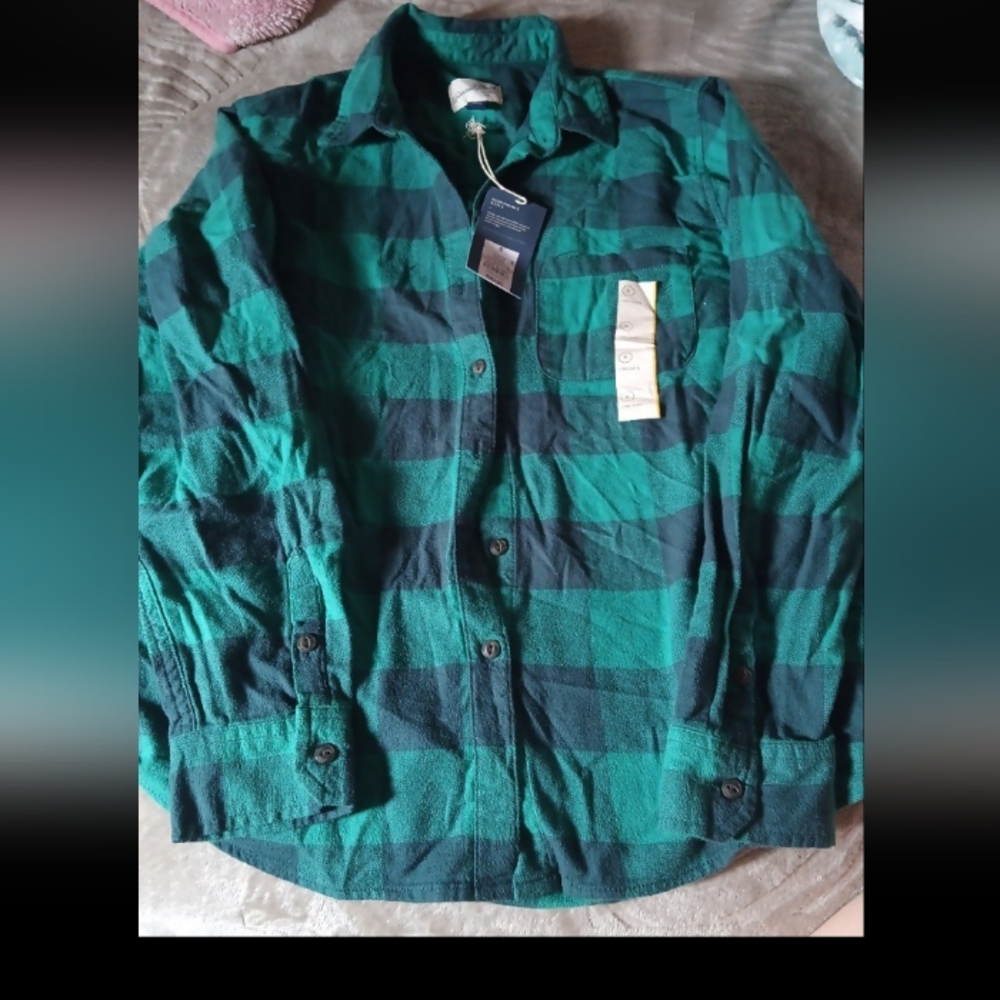 I'm selling this flannel